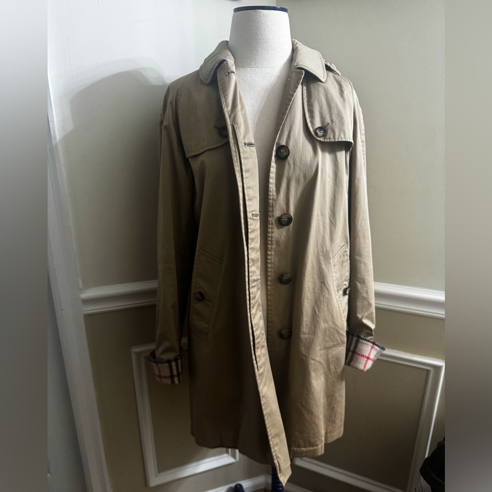 BURBERRY SHORT Pea- COAT